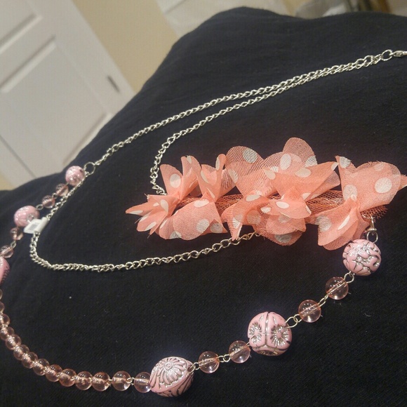 Statement Beads & Bows Necklace - Picture 2 of 3